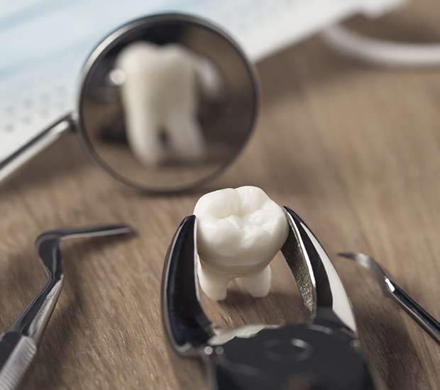 Dunwoody When Is a Tooth Extraction Necessary